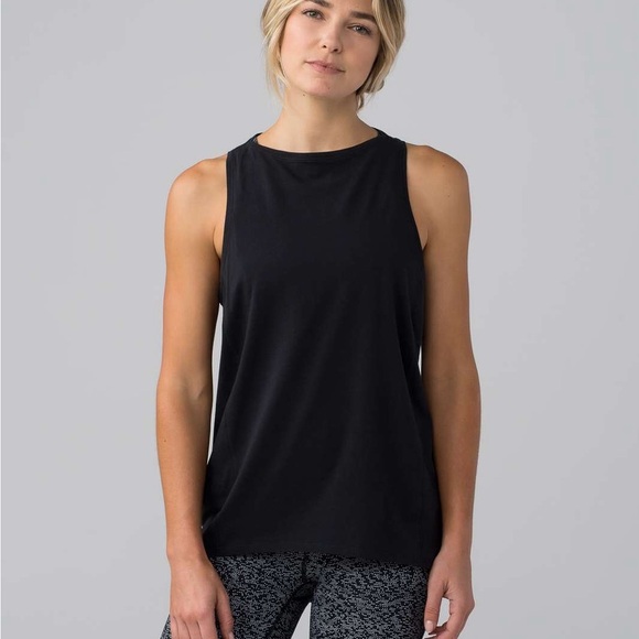Lululemon Back In Action Tank - Black SZ 4 - Picture 1 of 6